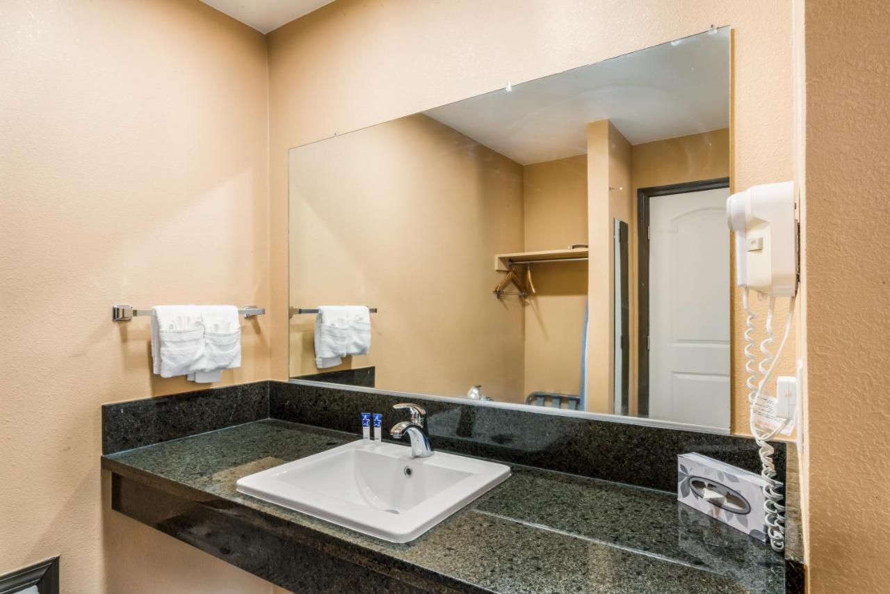 Americas Best Value Inn - Ukiah Extérieur photo